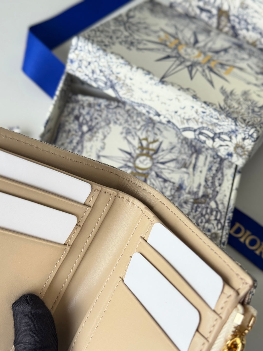 CD 30 Montaigne Dahlia Wallet 12cm Grey Beige Fabric & Calfskin Jacquard mysite