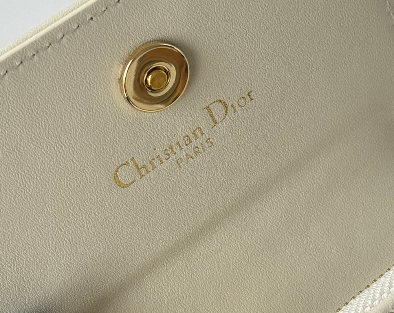 CD 30 Montaigne Glycine Wallet 11cm White Grey Jacquard mysite