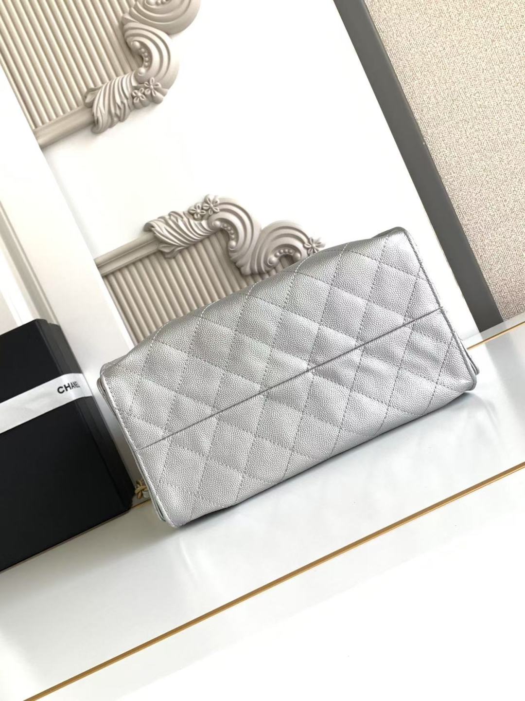CC 25C Hobo Bag 30cm Silver Metalic Grained Calfskin mysite