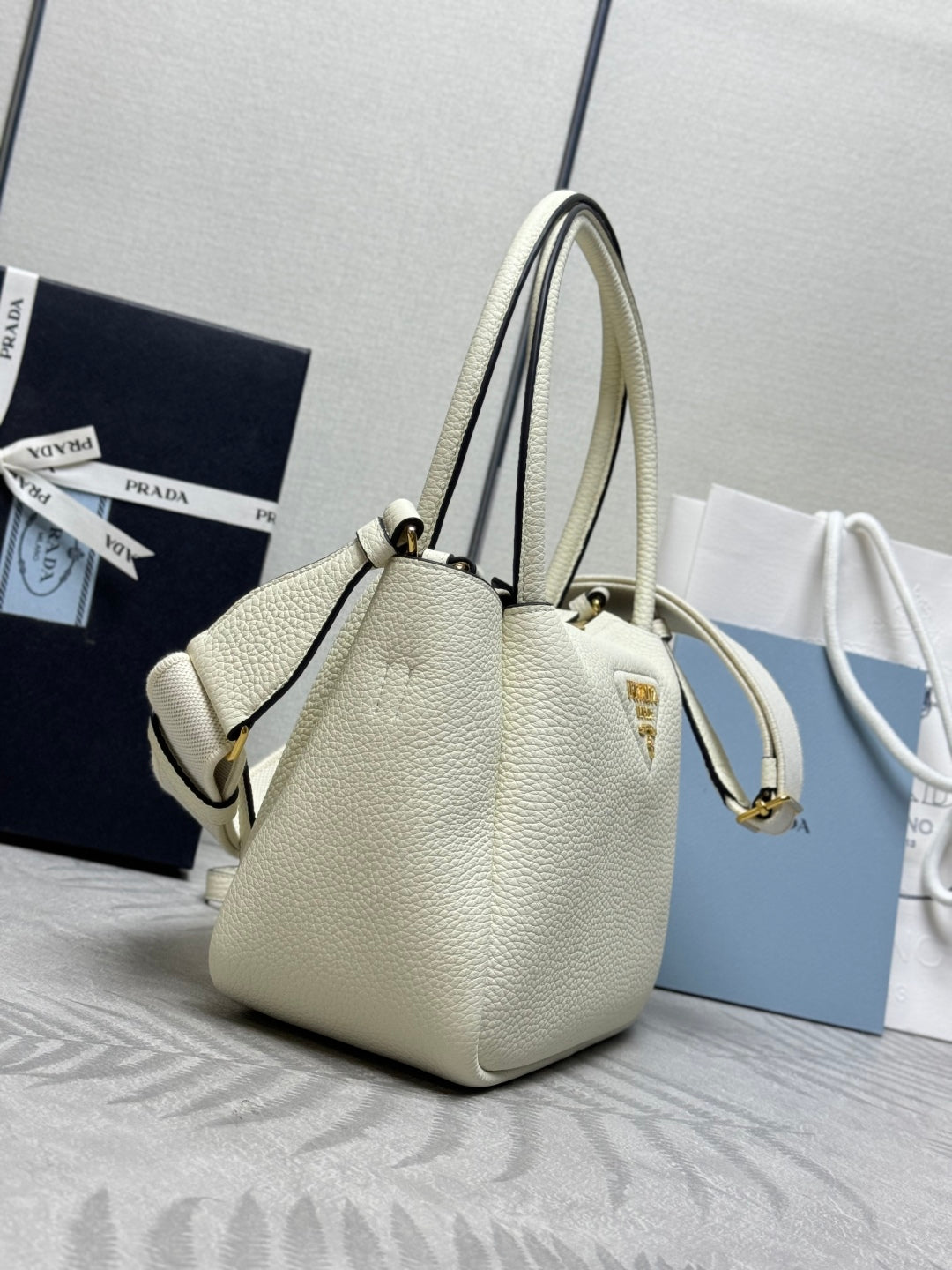 Prada Small Bag 23cm White Grain Leather GHW mysite