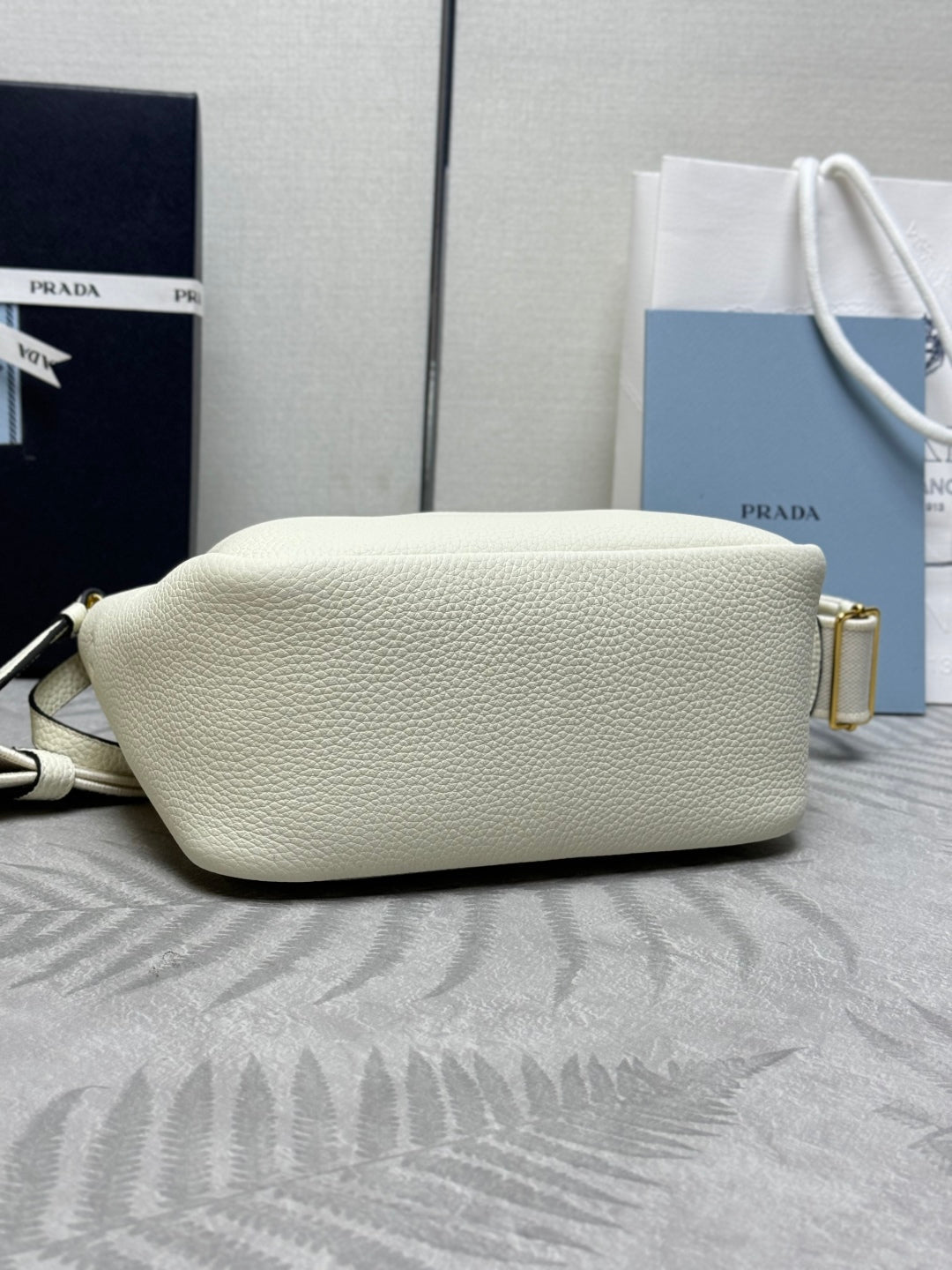 Prada Small Bag 23cm White Grain Leather GHW mysite