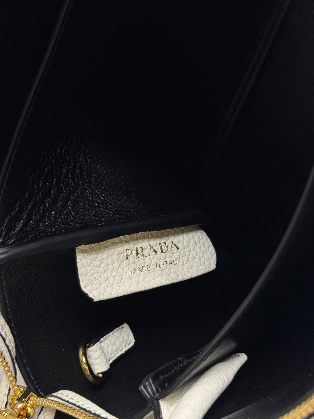 Prada Small Bag 23cm White Grain Leather GHW mysite