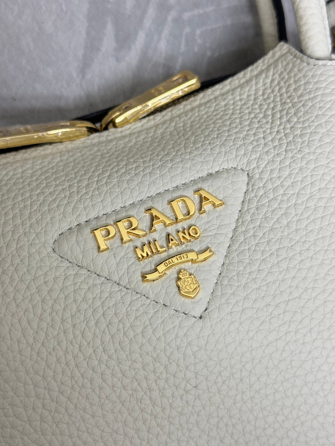 Prada Small Bag 23cm White Grain Leather GHW mysite