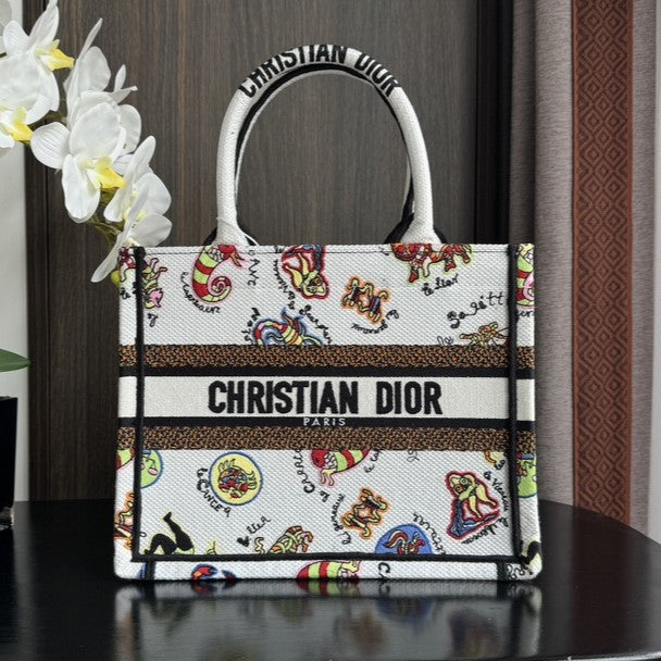 Small CD Book Tote 26.5cm White Multicolor Dragon Zodiac Embroidery mysite