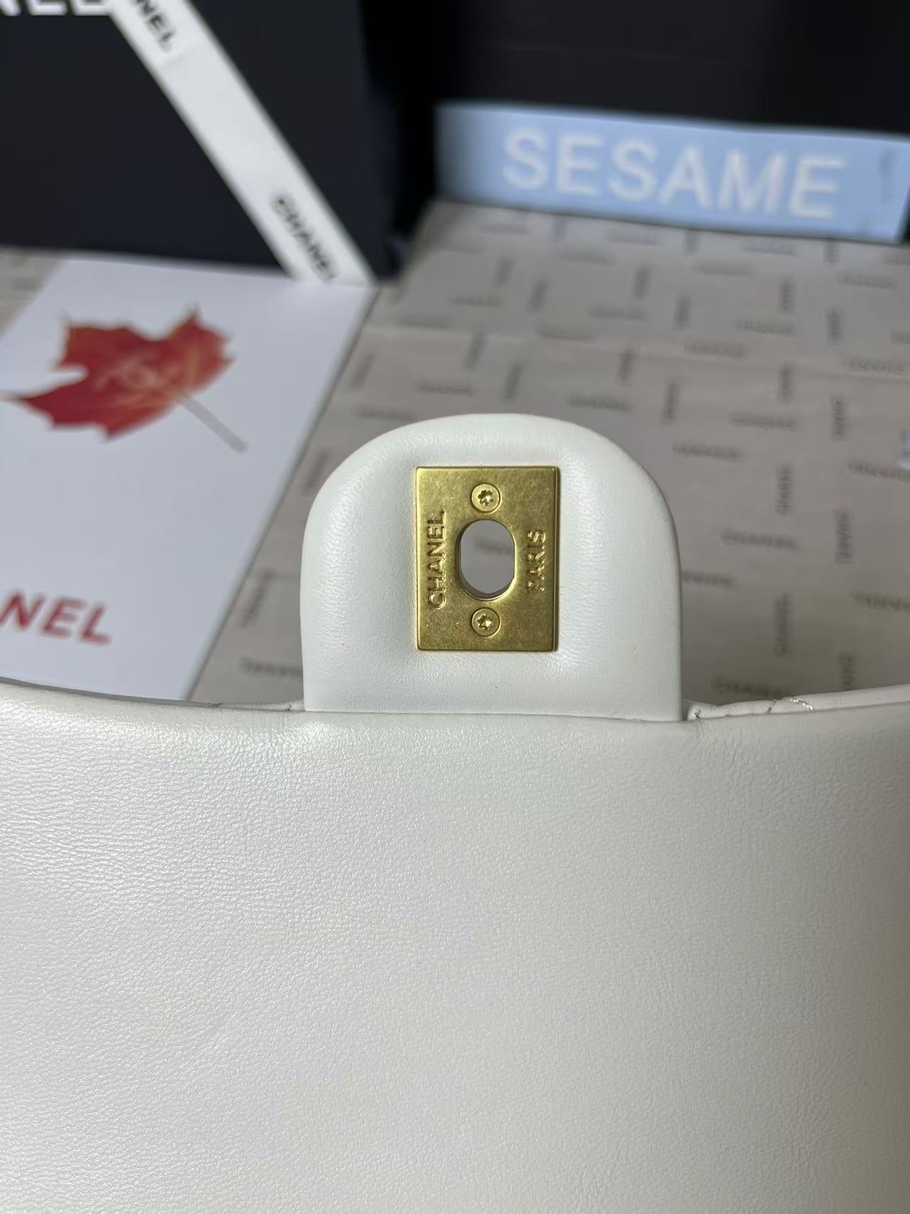 25C Mini Flap 19cm White Lambskin Gold Heart Hardware mysite