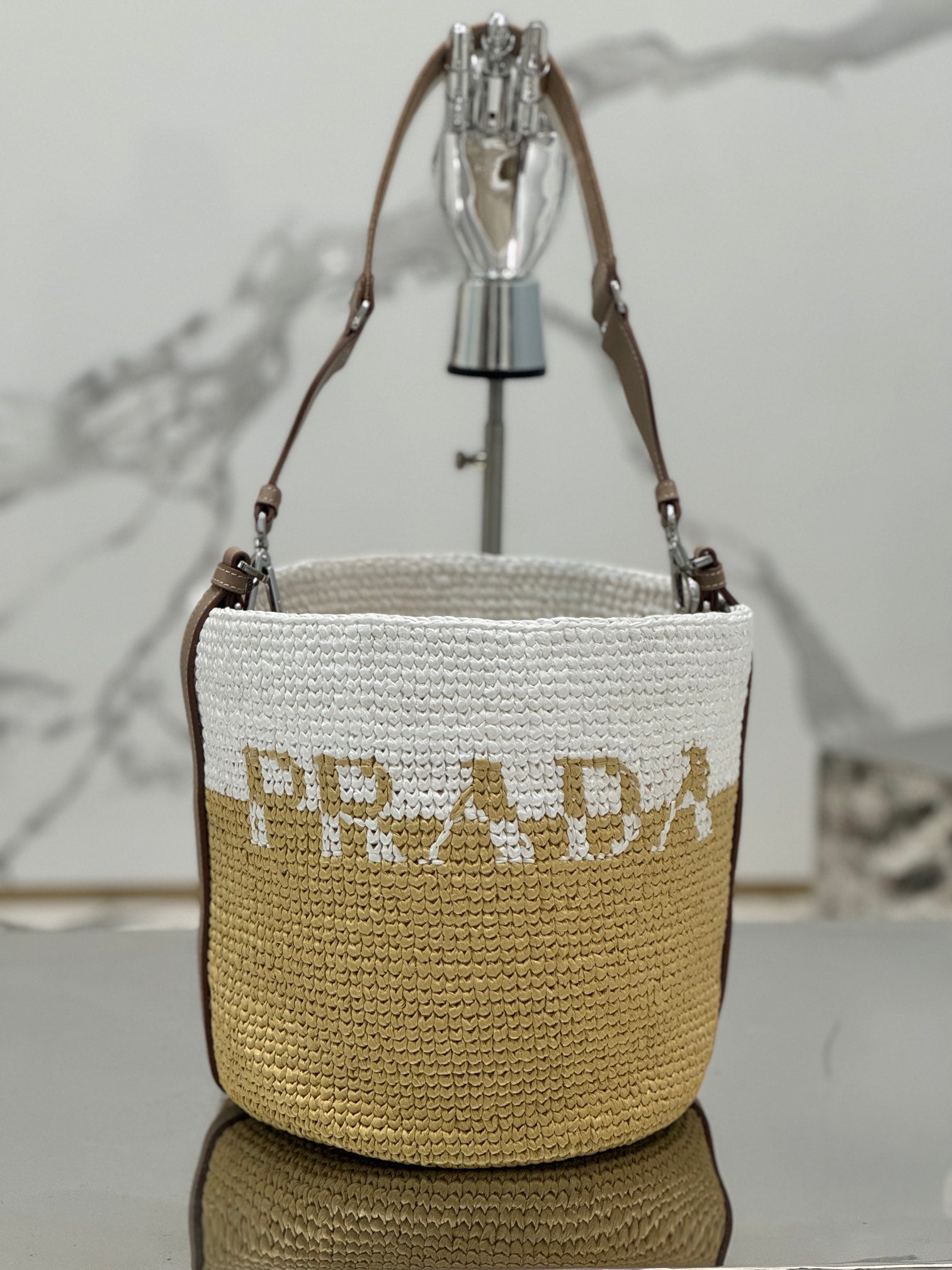 BUCKET BAG 25 IN WHITE MIX BEIGE RAFFIA AND BROWN CALFSKIN HANDLE mysite