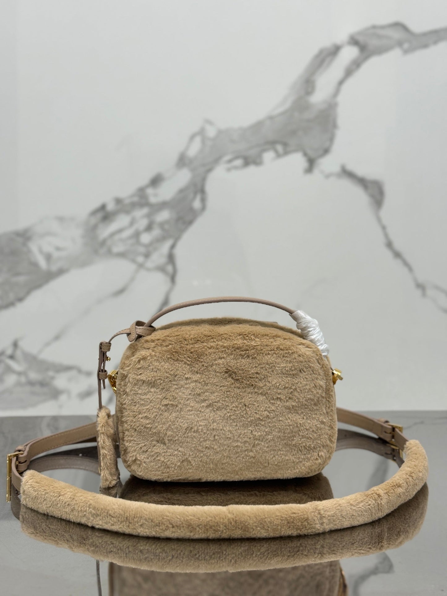 MINI SHOULDER BAG 19 IN BEIGE RABBIT FUR mysite