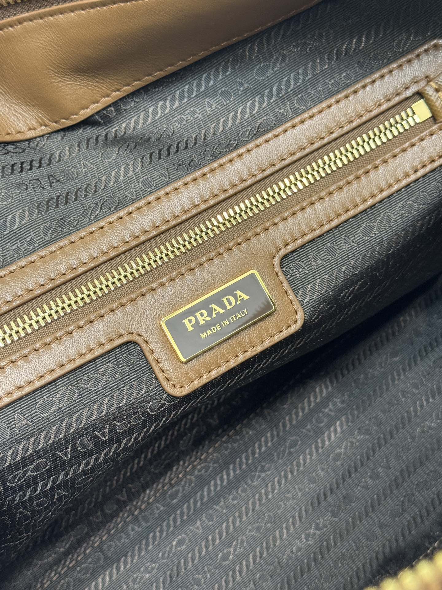 LARGE TOP HANDLE BAG 35 IN CHERRY WOOD NYLON AND CALFSKIN TRIM mysite