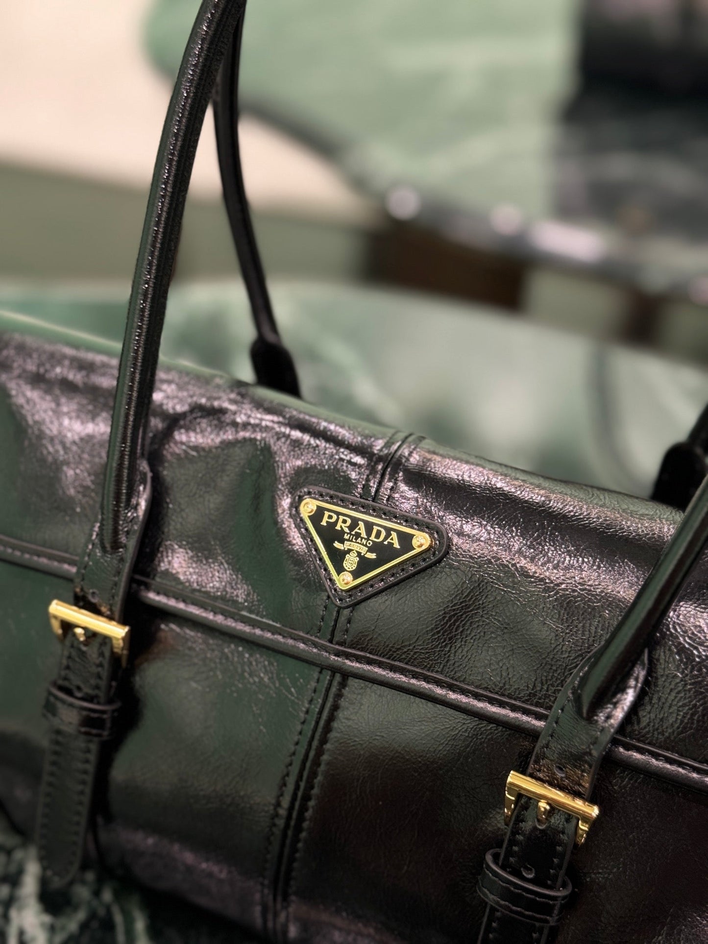 HANDBAG 31 IN BLACK OIL WAX LAMBSKIN mysite