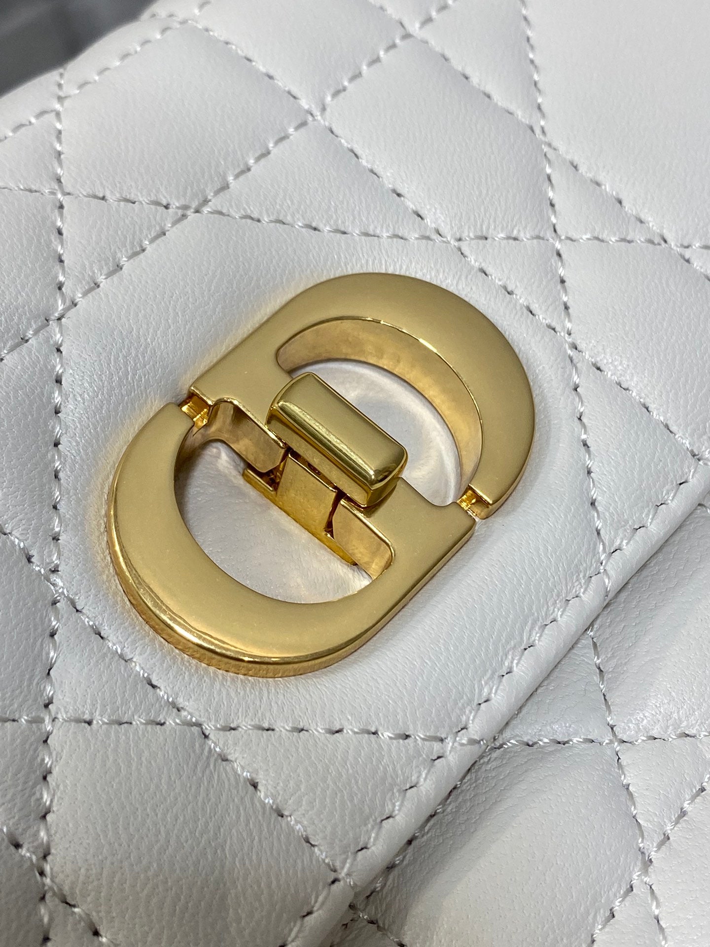 CD Miss Caro 17 Bag White Calfskin 226494 mysite