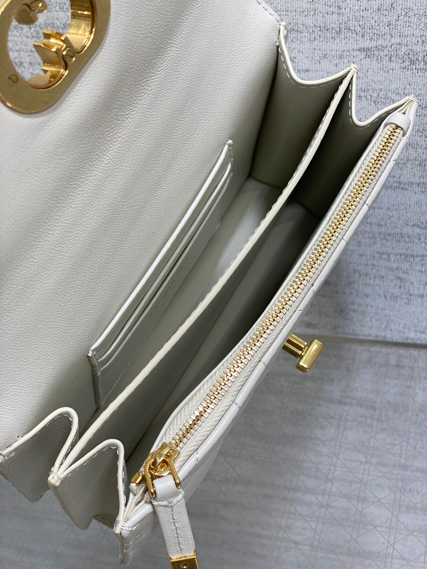 CD Miss Caro 17 Bag White Calfskin 226494 mysite