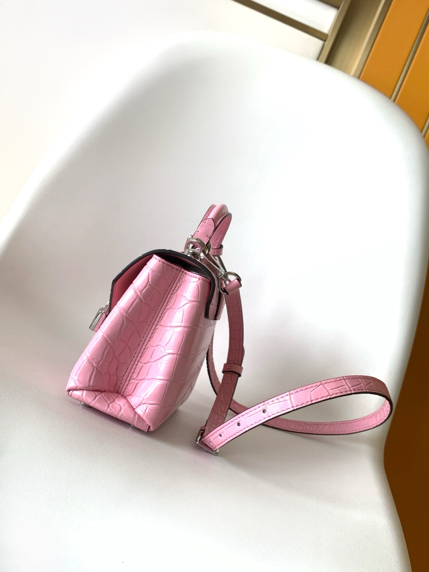 LV 25s Rose Des Vents Handbag 19cm Pink Crocodile Metal HW mysite