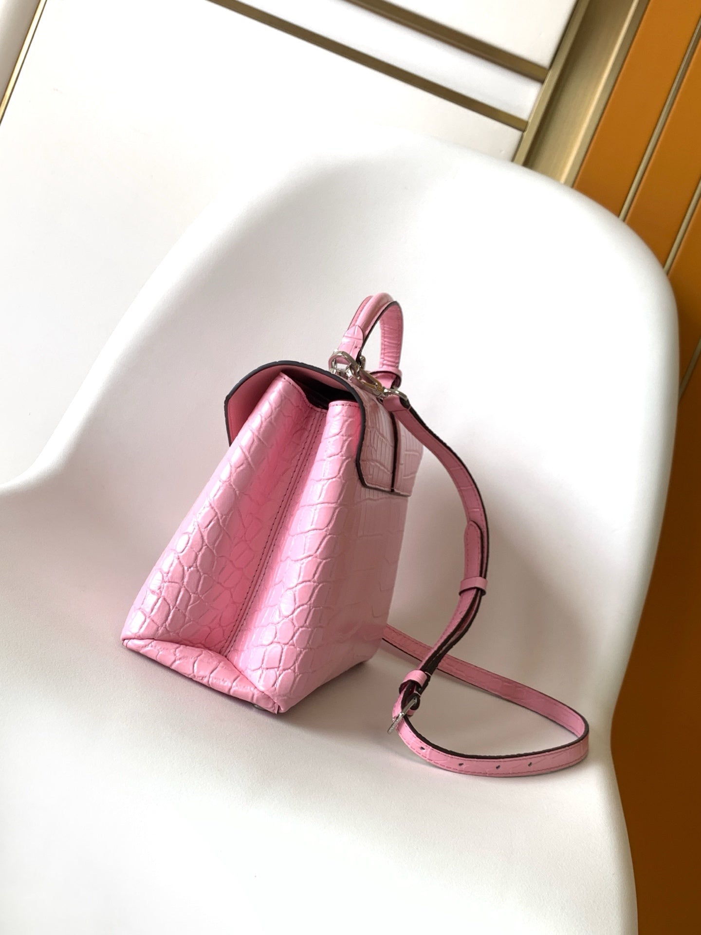 LV 25s Rose Des Vents Handbag 27cm Pink Crocodile Metal HW mysite