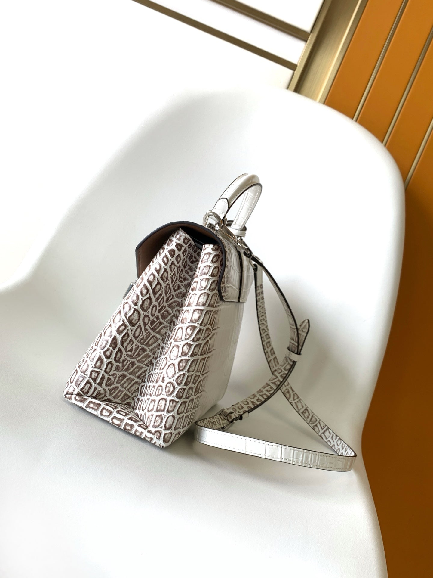 LV 25s Rose Des Vents Handbag 27cm White Crocodile Himalaya Metal HW mysite