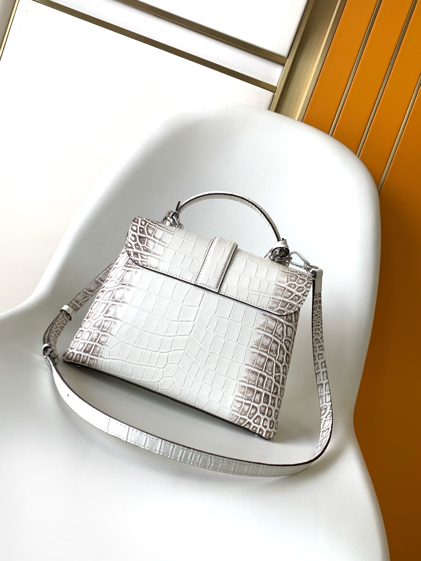 LV 25s Rose Des Vents Handbag 27cm White Crocodile Himalaya Metal HW mysite