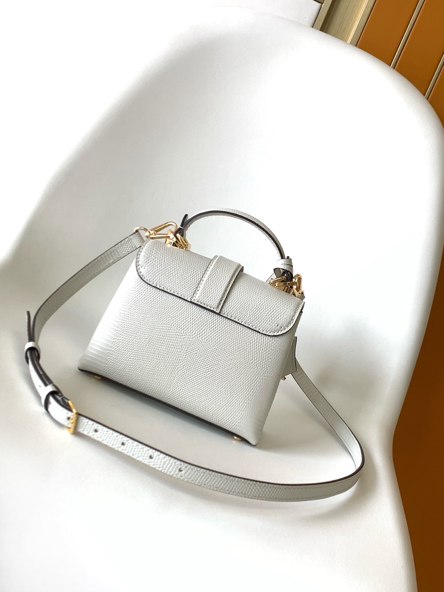 LV 25s Rose Des Vents Handbag 19cm White Lizard GHW mysite