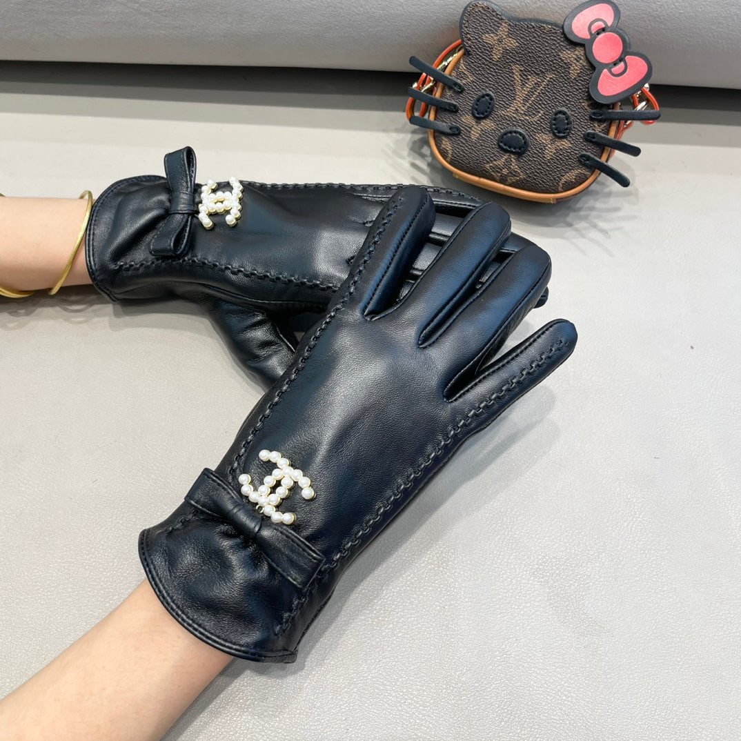 GLOVES IN BLACK LAMBSKIN 415820 mysite