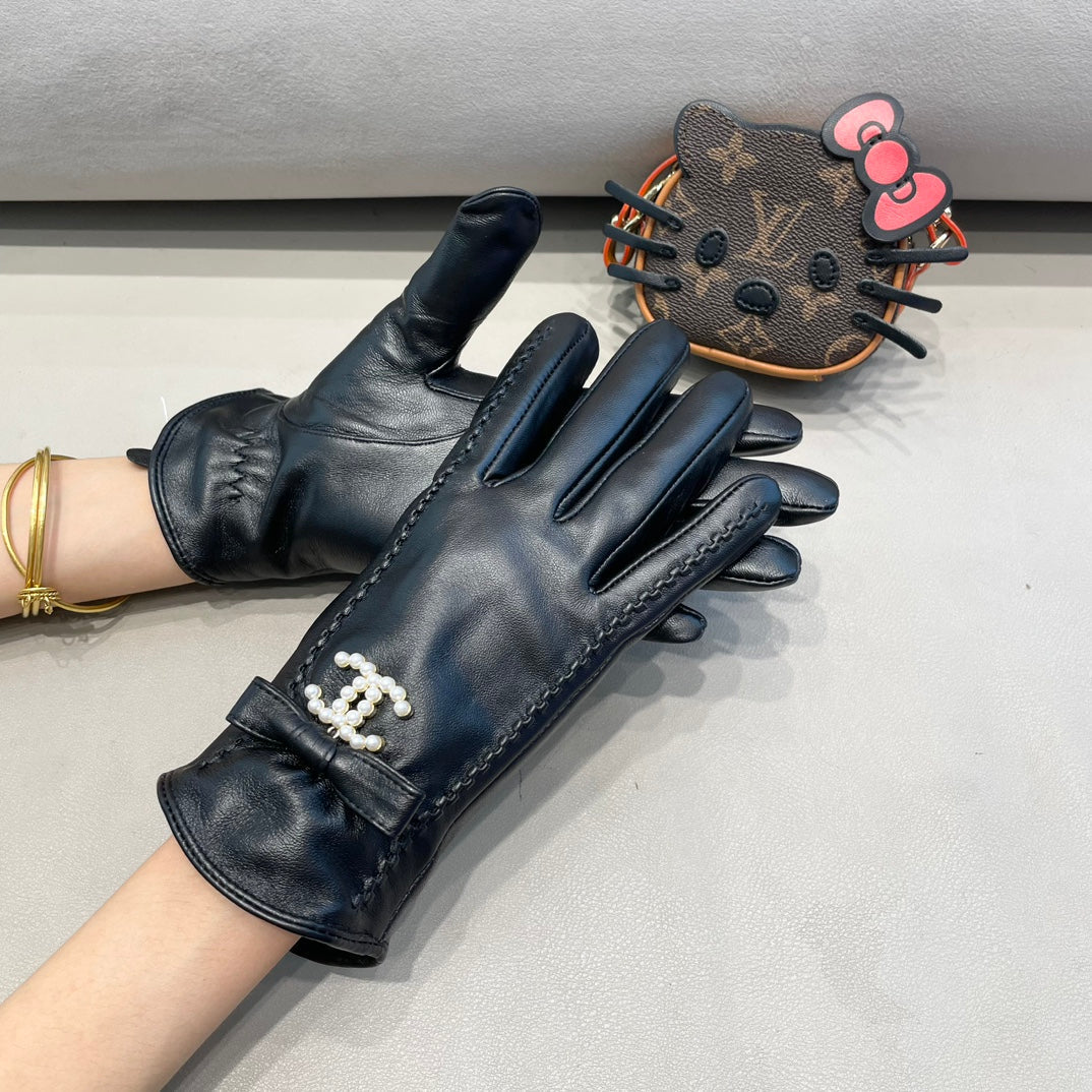 GLOVES IN BLACK LAMBSKIN 415820 mysite