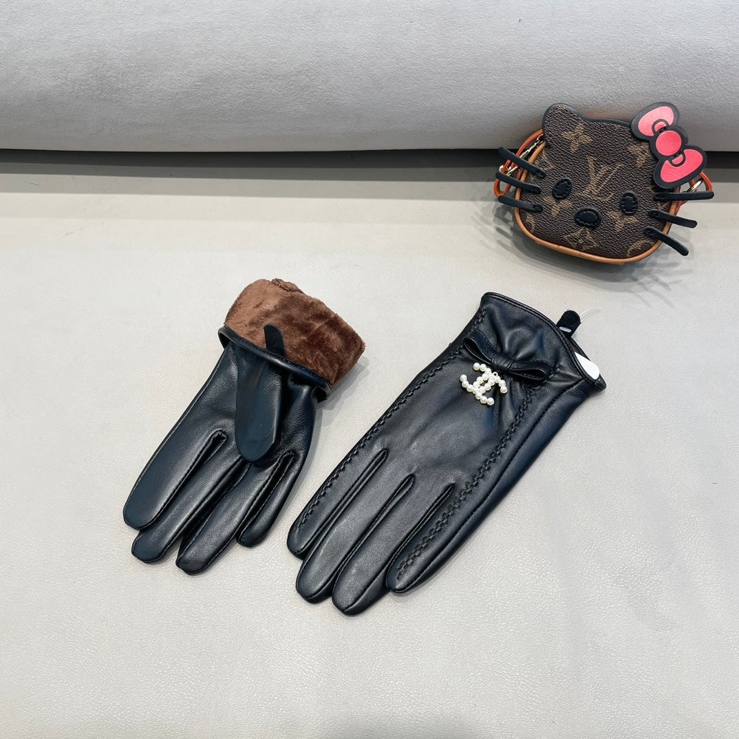 GLOVES IN BLACK LAMBSKIN 415820 mysite