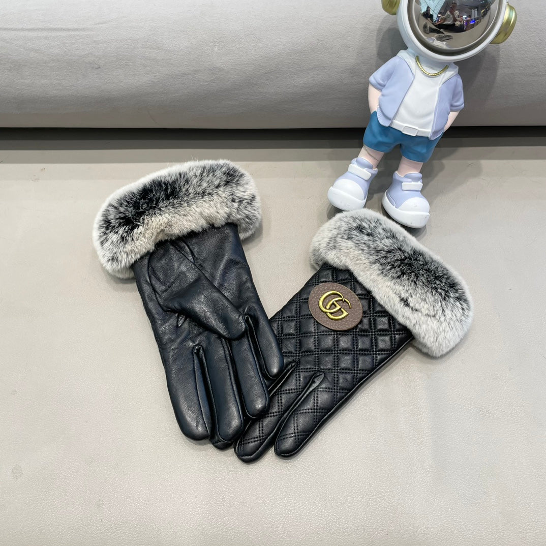 TOUCHSCREEN GLOVES IN BLACK LAMBSKIN AND RABBIT FUR 429210 mysite