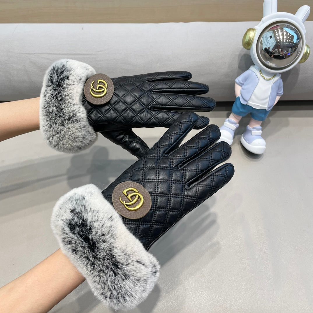 TOUCHSCREEN GLOVES IN BLACK LAMBSKIN AND RABBIT FUR 429210 mysite