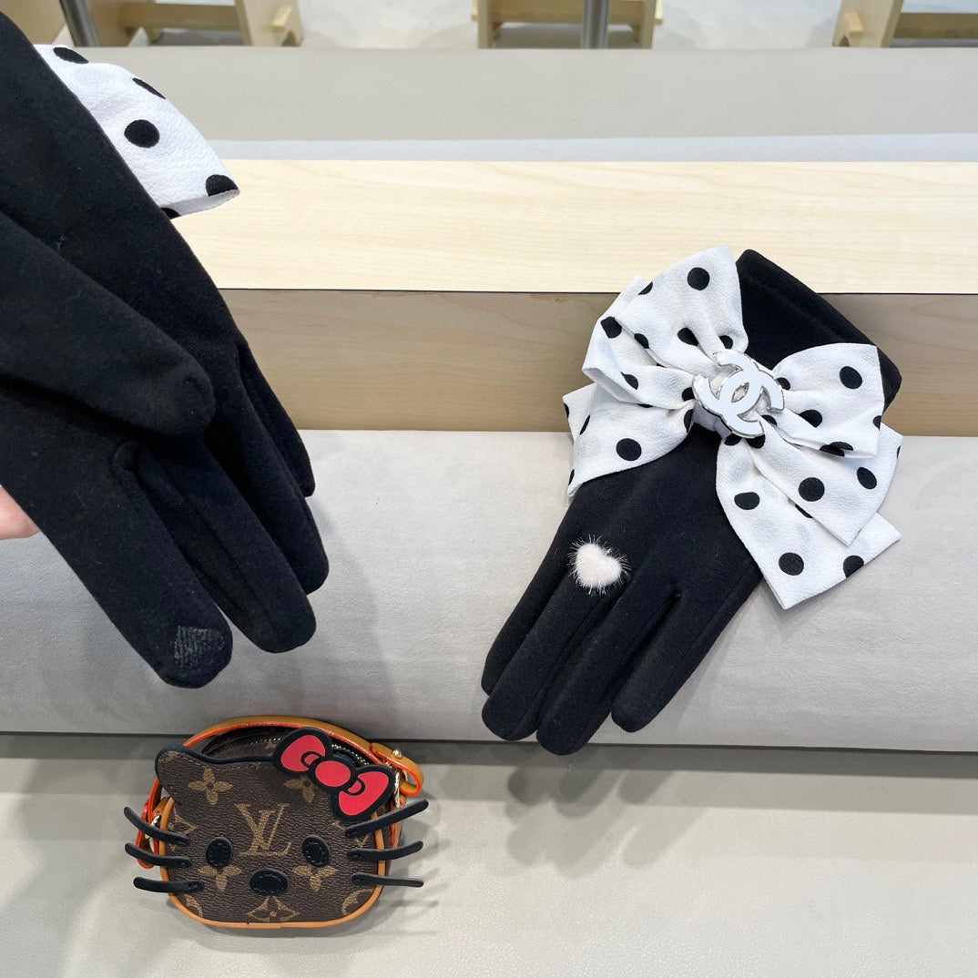 GLOVES IN BLACK MIX WHITE WOOL 454572 mysite