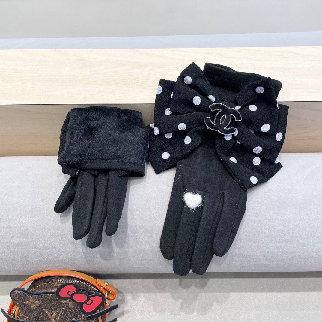 GLOVES IN BLACK MIX WHITE WOOL 454573 mysite