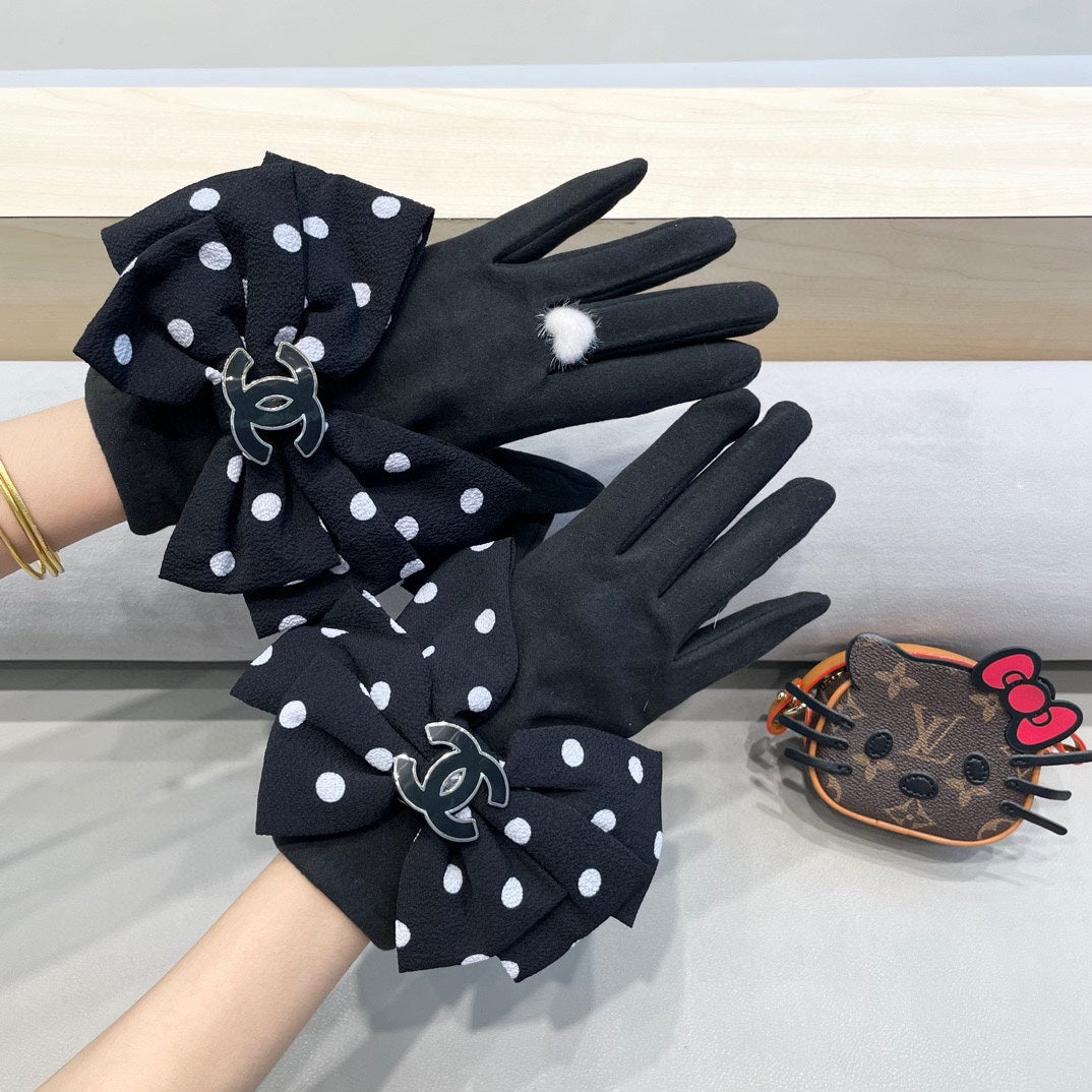 GLOVES IN BLACK MIX WHITE WOOL 454573 mysite