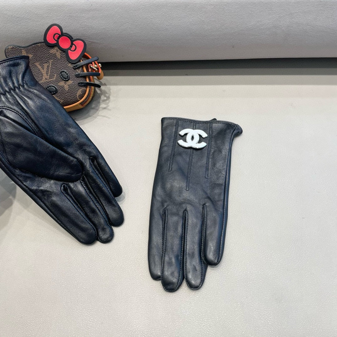 GLOVES IN BLACK LAMBSKIN WITH WHITE LOGO 462412 mysite
