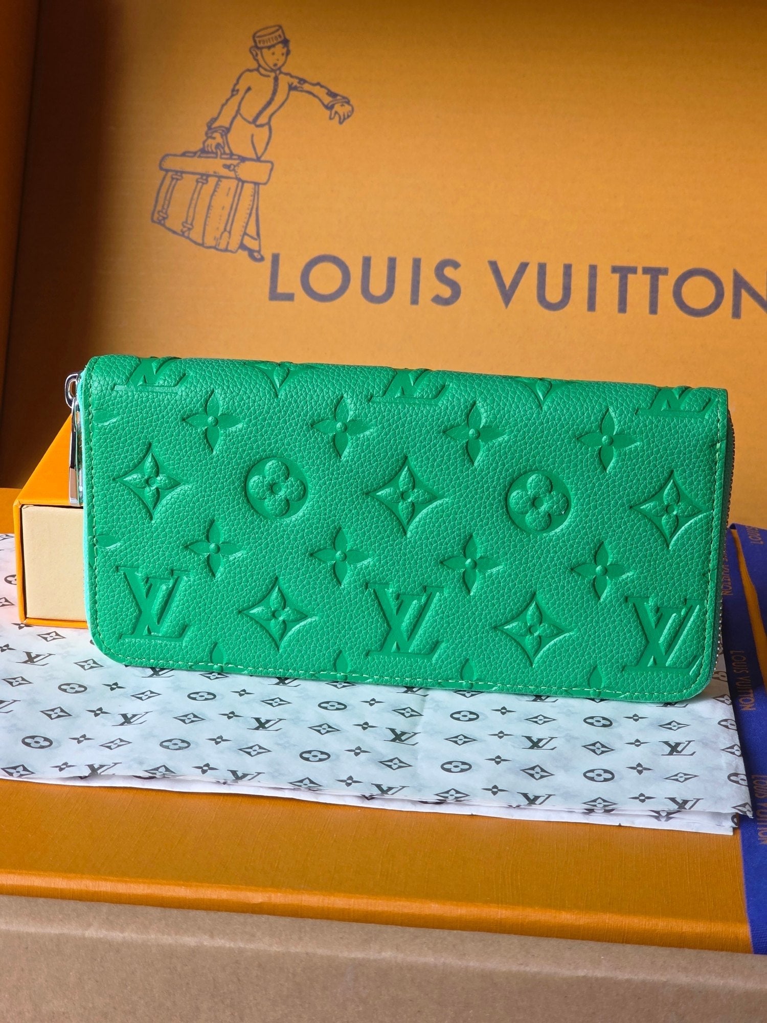 LV Zippy Wallet Horizontal Bamboo Green Taurillon Monogram leather mysite
