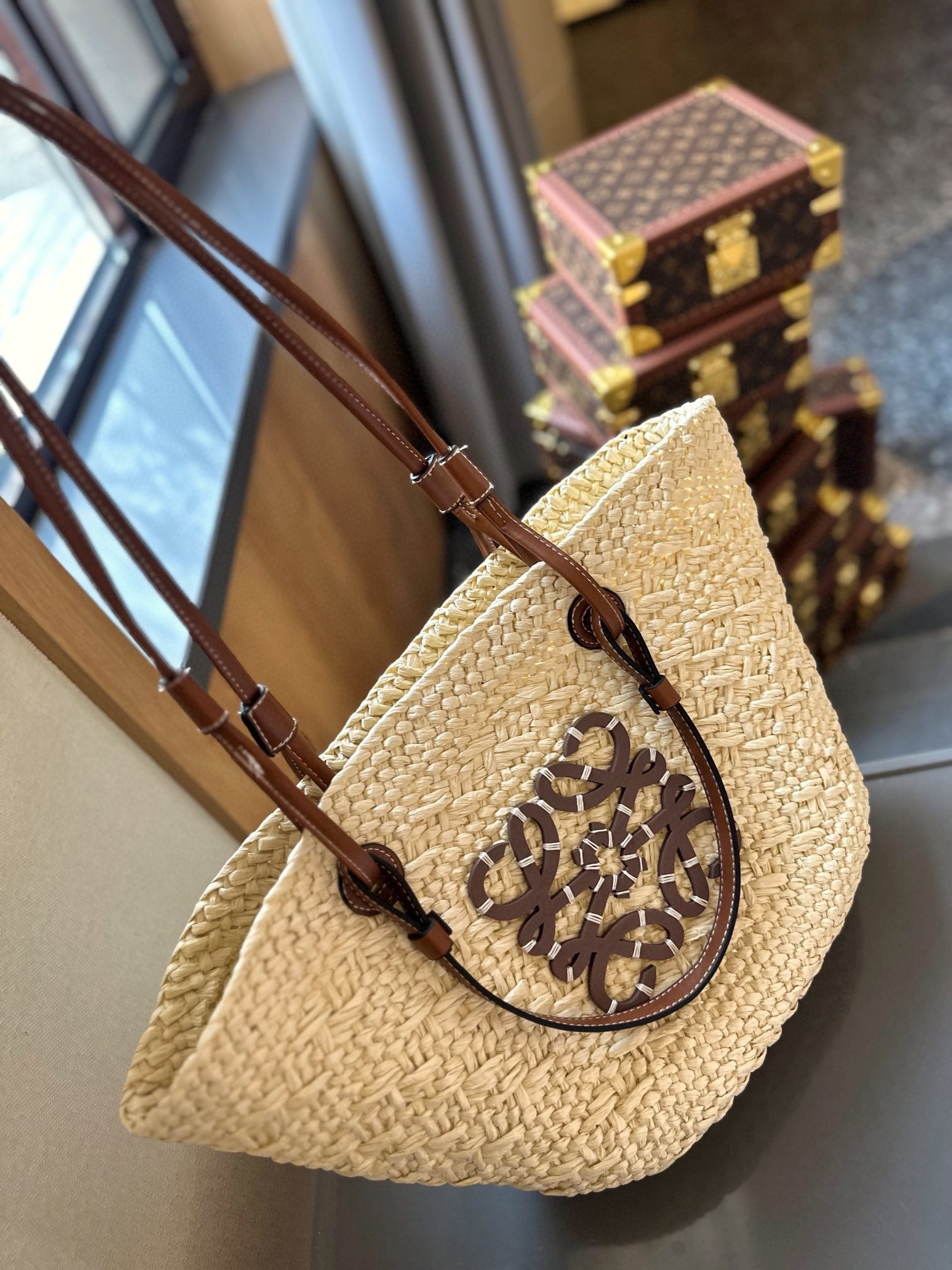 LOE SMALL ANAGRAM BASKET 28 BAG IN NATURAL MIX BROWN IRACA PALM AND CALFSKIN mysite