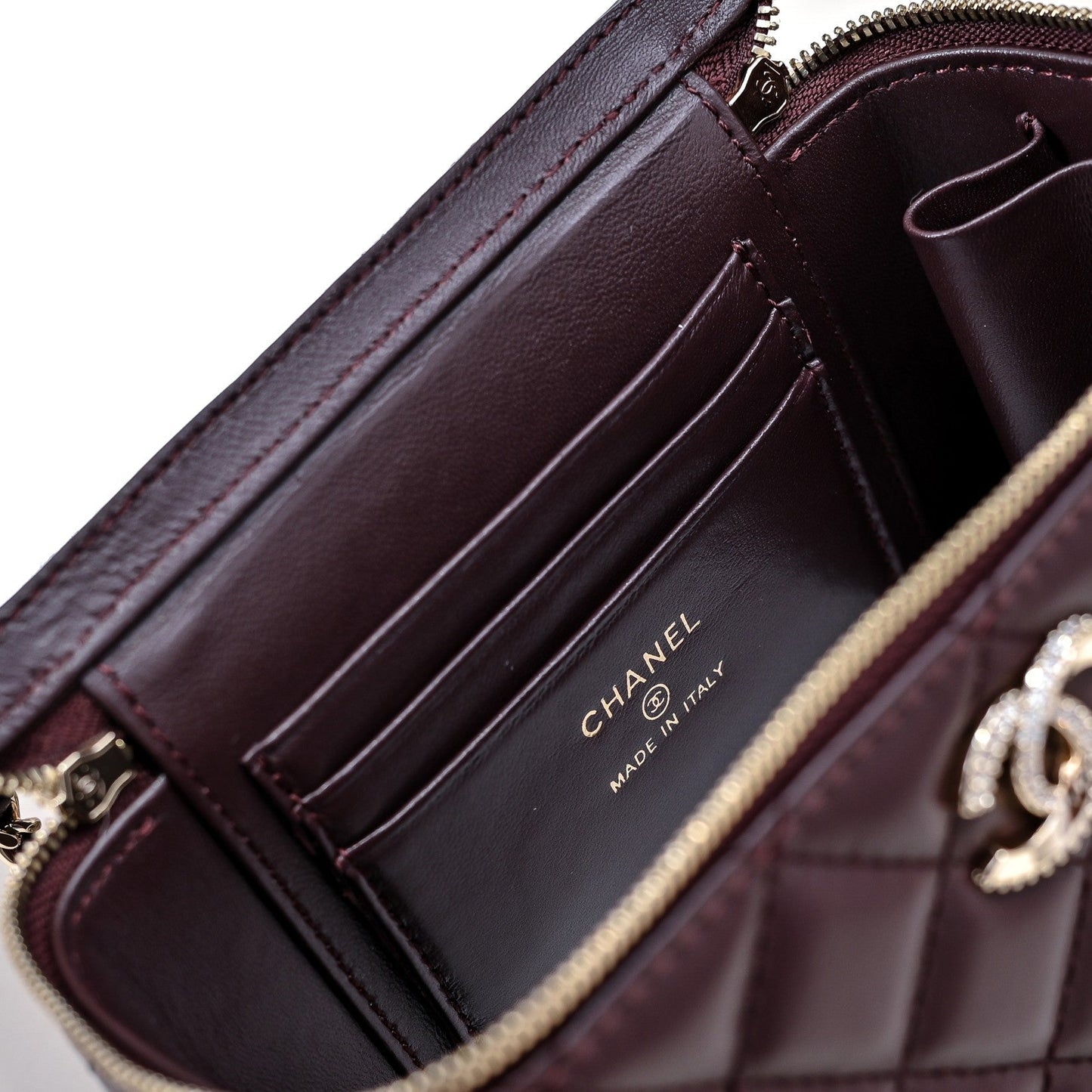 CC 24K Vanity Top Handle 17cm Burgundy Lambskin Silver Hardware mysite