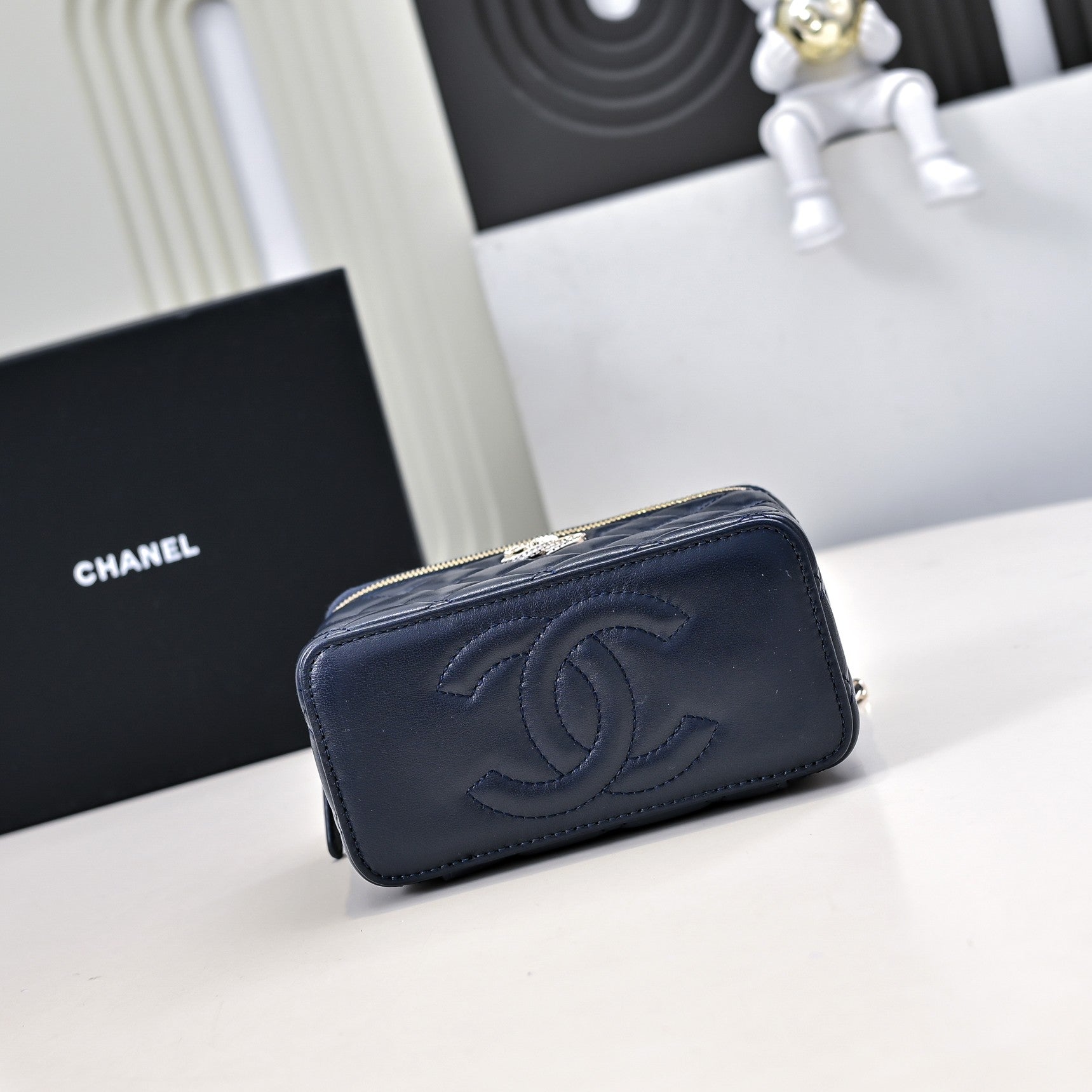 CC 24K Vanity Top Handle 17cm Blue Lambskin Silver Hardware mysite