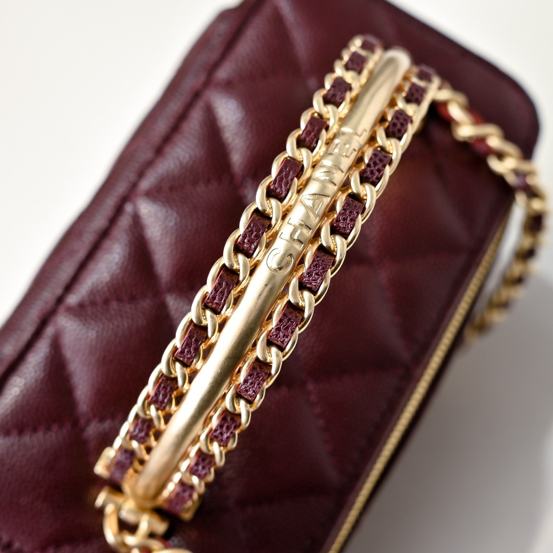 CC 24A Vanity Top Handle 16cm Burgundy Grained Calfskin Gold Hardware mysite