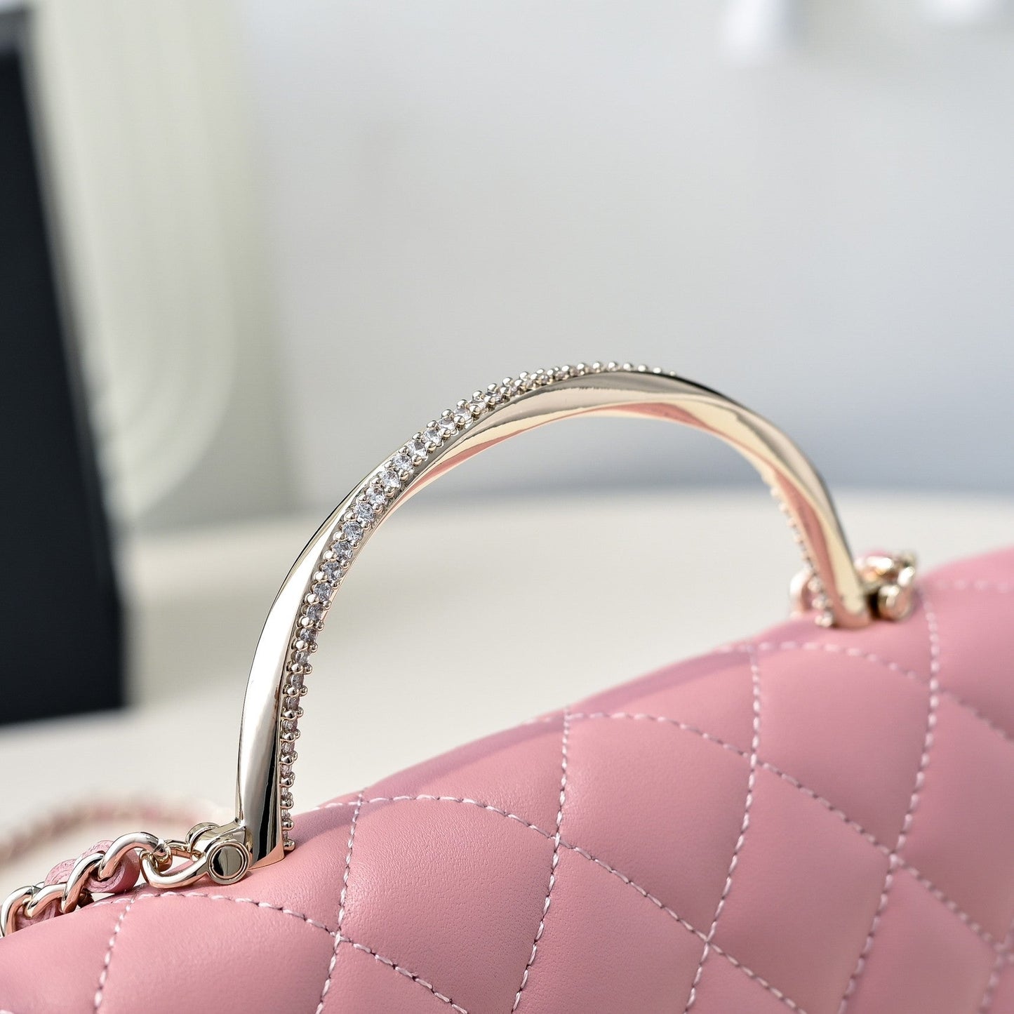 CC 24K Woc Top Handle 19cm Pink Lambskin Light Gold Hardware mysite