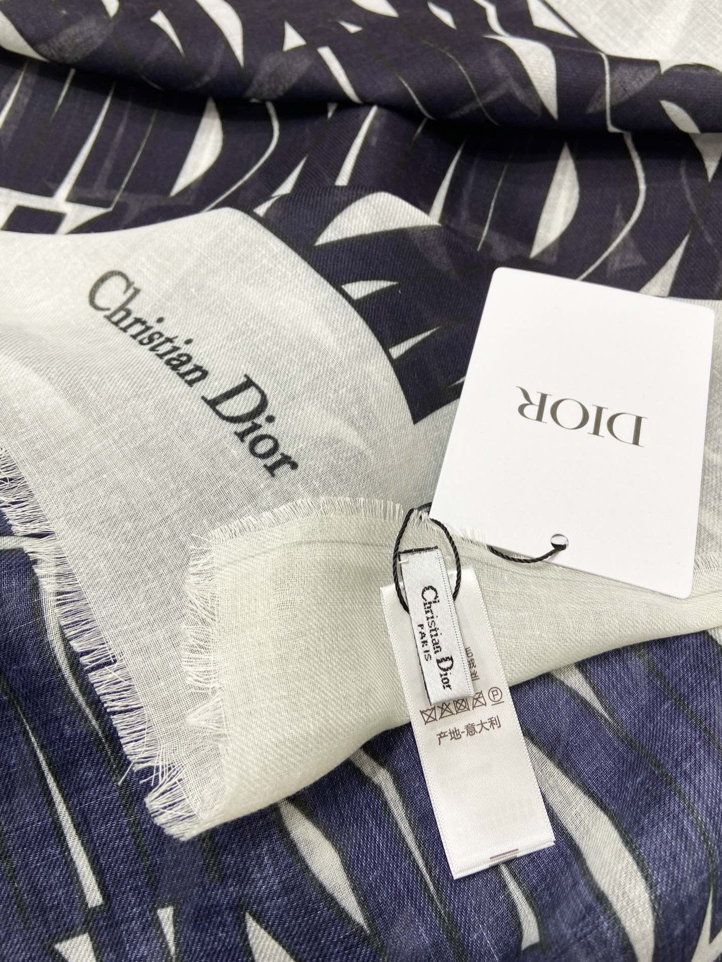 MISS DIOR ALLOVER SHAWL 140 CM IN BLACK MIX WHITE SILK CASHMERE 411629 mysite