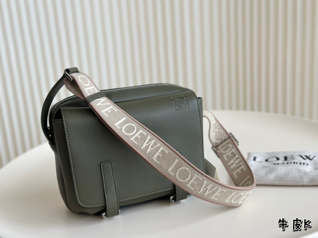XS MILITARY MESSENGER 23 BAG IN DARK KHAKI GREEN CALFSKIN mysite