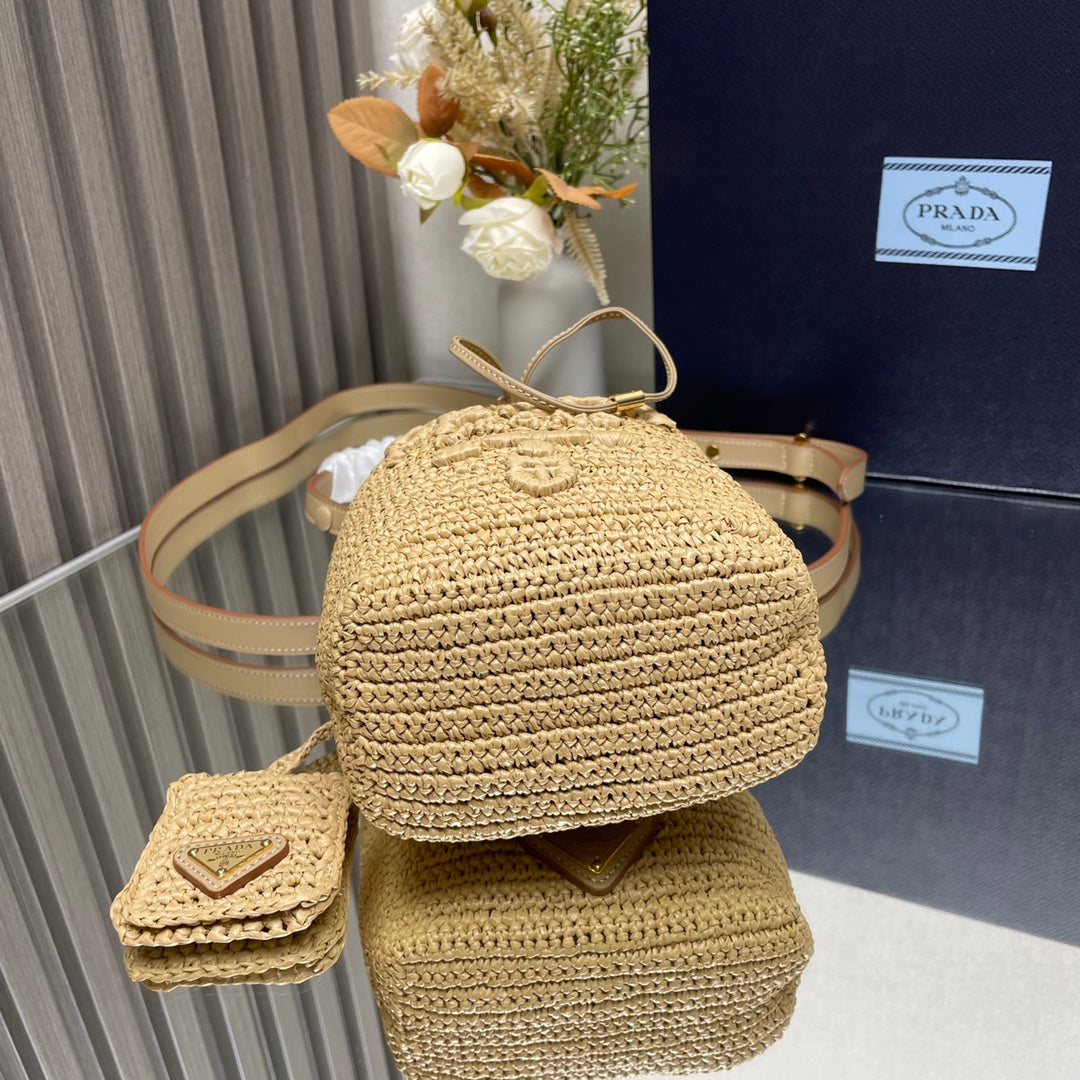 BUCKET BAG 20 IN BEIGE WOVEN RAFFIA EMBOSSED LOGO mysite