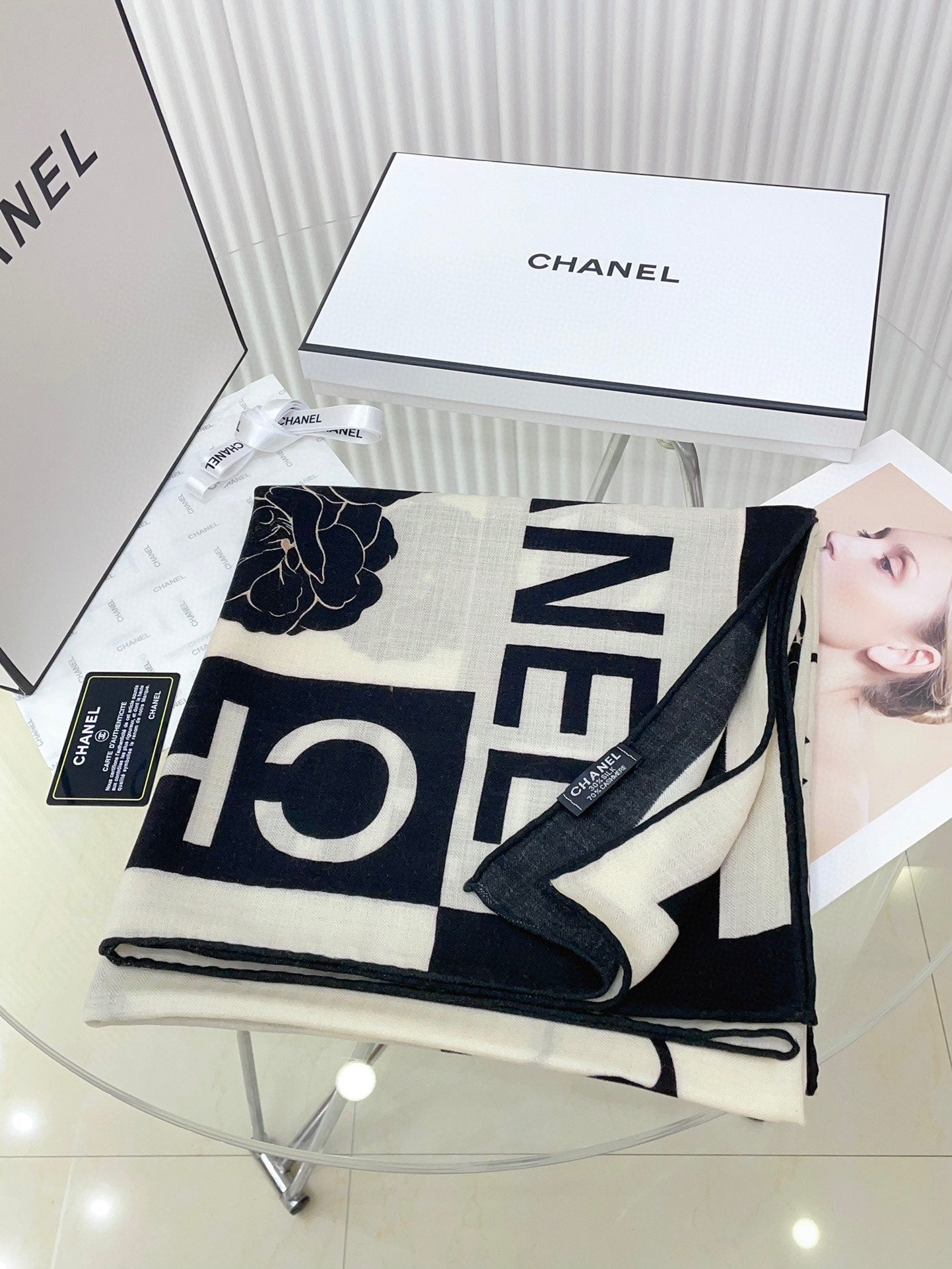 SQUARE SCARF 140 CM IN BLACK MIX WHITE CASHMERE AND SILK 389993 mysite