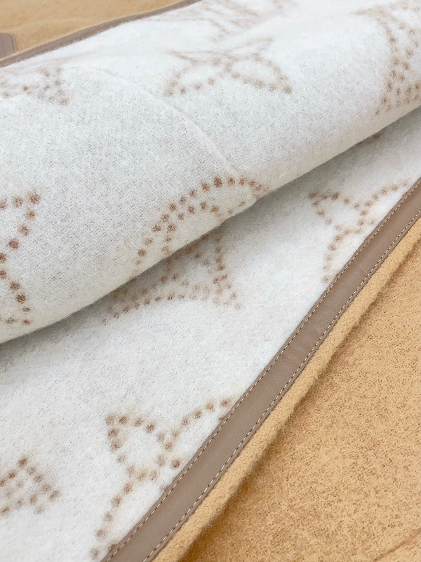 CAPE PONCHO 180 CM IN BEIGE CASHMERE 398272 mysite