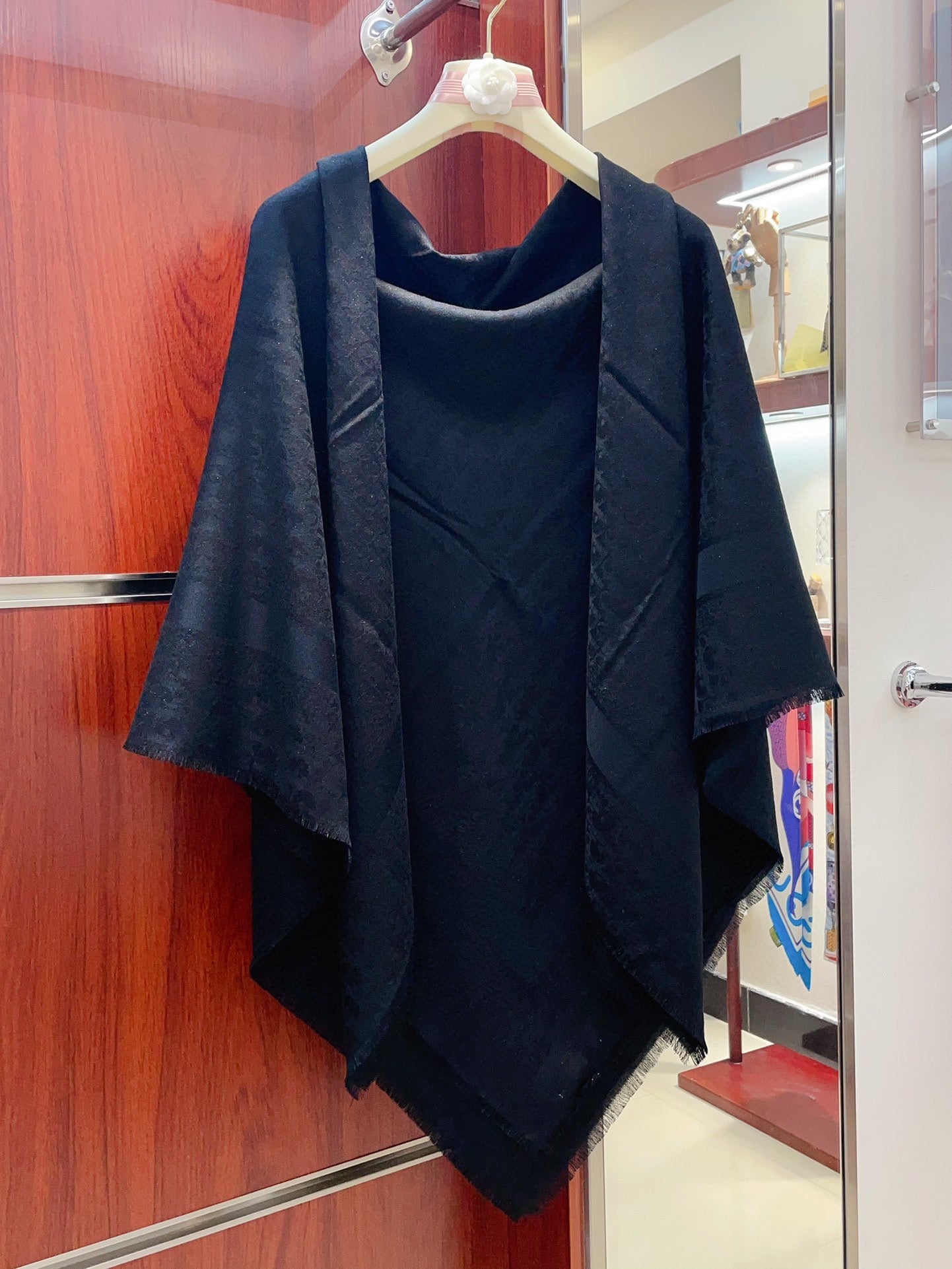 SQUARE SCARF 140 CM IN NAVY BLUE WOOL AND SILK  408662 mysite