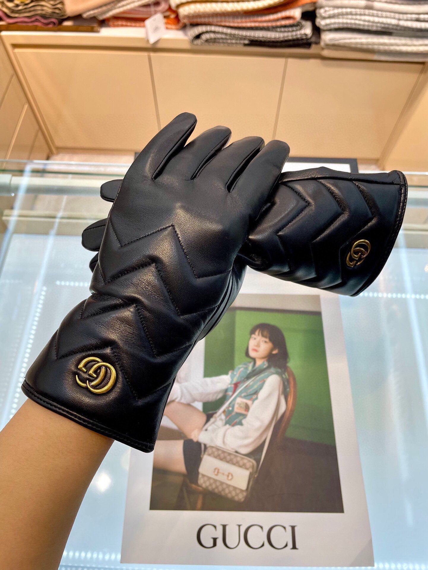 MARMONT GLOVES IN BLACK LAMBSKIN 463844 mysite