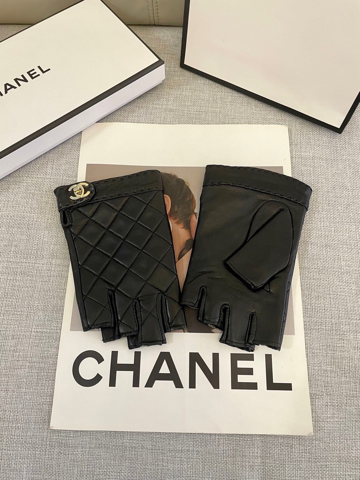 FINGERLESS GLOVES IN BLACK SHEEPSKIN 463845 mysite