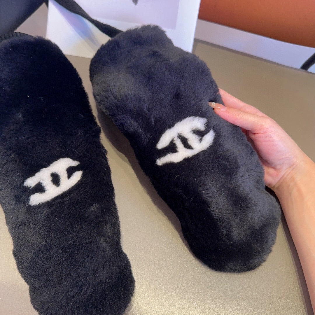 GLOVES IN BLACK RABBIT FUR AND LAMBSKIN 456405 mysite
