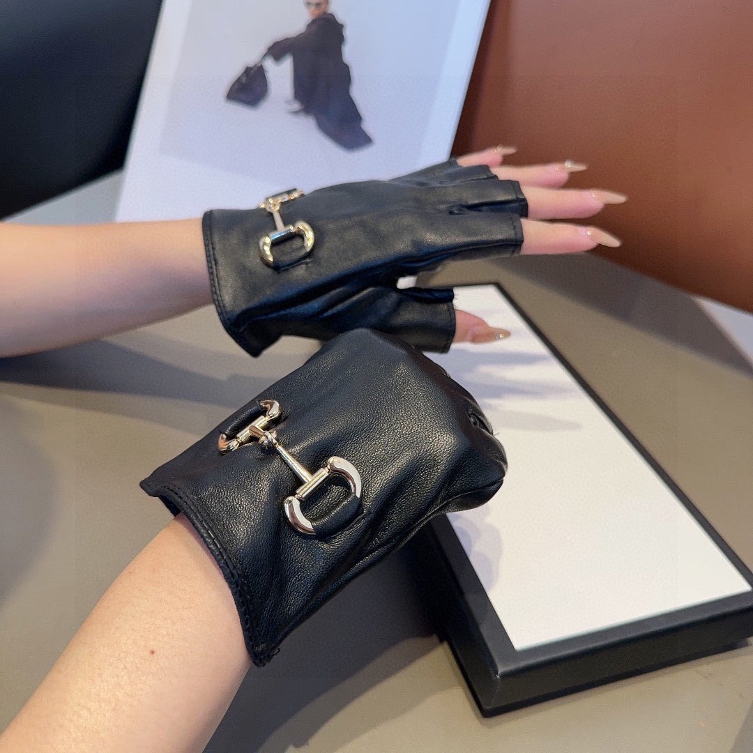 FINGERLESS GLOVES IN BLACK LAMBSKIN 436035 mysite