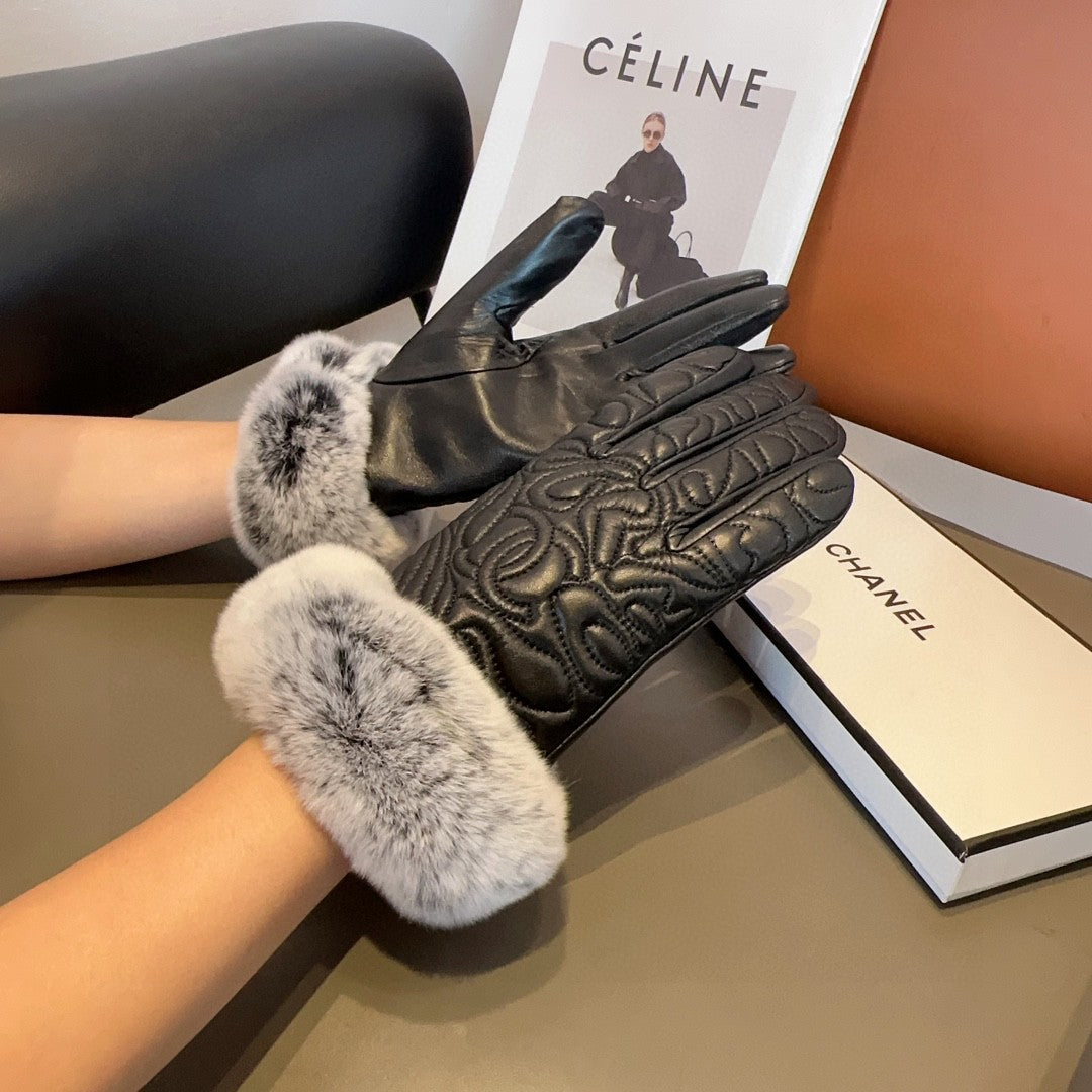 GLOVES IN BLACK EMBOSSED LAMBSKIN WITH RABBIT FUR 462323 mysite