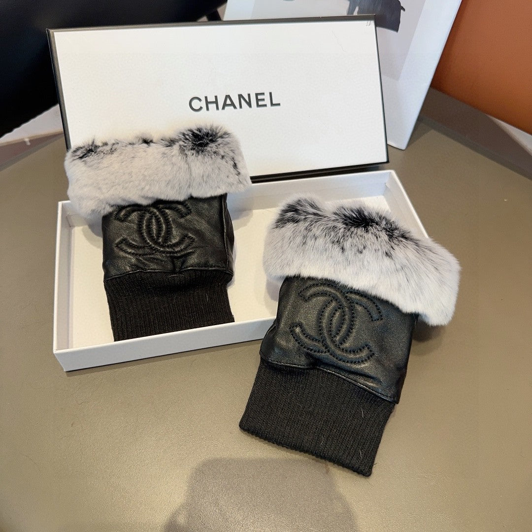 FINGERNESS GLOVES IN BLACK LAMBSKIN AND RABBIT FUR465054 mysite