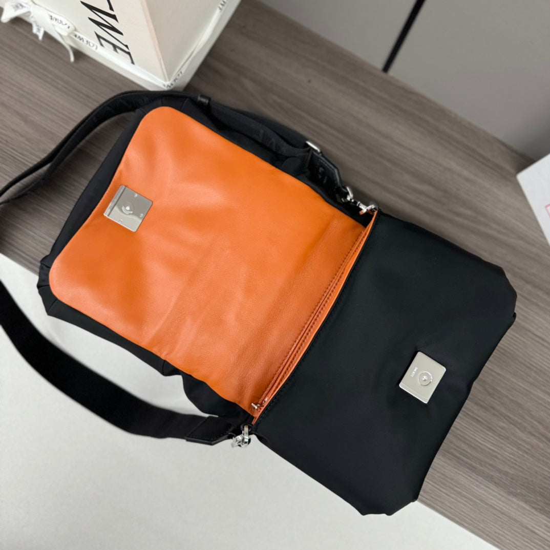 LOE MINI PUFFER GOYA 23 BAG IN BLACK NAPPA LAMBSKIN mysite