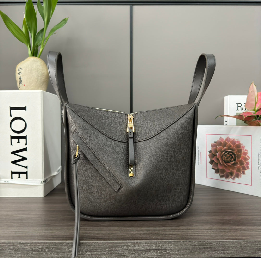LOE 20 HAMMOCK COMPACT BAG IN UMBER BROWN CALFSKIN mysite