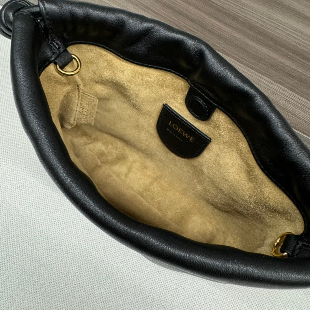 LOE 23 FLAMENCO PURSE BUCKET IN BLACK LAMBSKIN mysite
